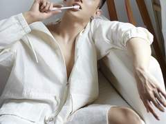 GRAZIA 인터뷰 - 황징위