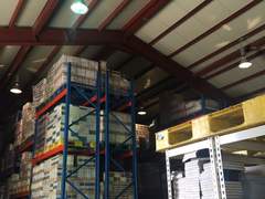 창고 계약을 하고 왔습니다