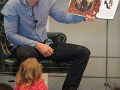 [커크스팍] 10,000 miles away