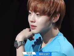 롯데리아에서 일하는 윙섭 4