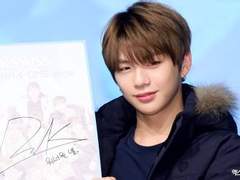 먼치킨 퇴마단 104 - 잘 모르겠어 도통 헷갈린 기분