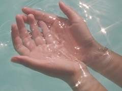 별을 위장한 나의 사랑이야.