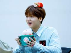 먼치킨 퇴마단 221 - 모두가 반해버린 사랑스런 소년이 온다!