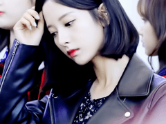 김현정 4 김지연 12