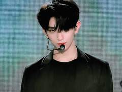 너를 기다린다고, 네가 그립다고,