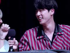 [방탄 팬픽/진총/뷔진] 선물