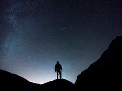 에버렛 로스의 시간은 이상하게 간다