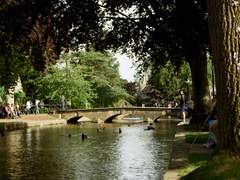 Bourton-on-the-Water, 06-2018.