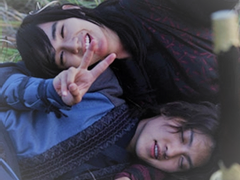 동수여운 「화판(花瓣)」