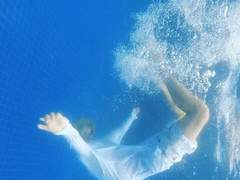 끝나지 않은 여름 01