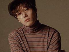 01 아레나 안경열 배경화면