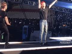 지민이는 참지않긔