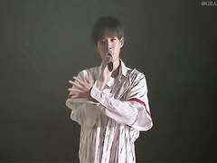 ONE : THE WORLD GOLD