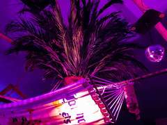 모퉁이를 도는 나선형의 바람