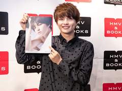 미남배우 코미나미 코우지가 전하는 팬에 대한 사랑 「지금 내가 할 수 있는 최대의 누드」