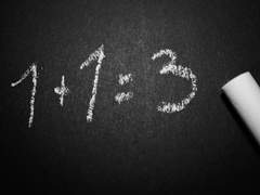 이와이즈미 하지메는 수학 선생님이다. prologue