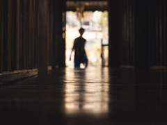 봄을 기다리는 밤