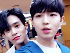 먼치킨 퇴마단 496 - 널 생각하면 떠오르는 단어 오직 love love love