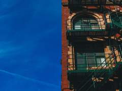 1. 이것도 연극이라면 좋을텐데