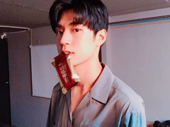 [ 황유무 / 19 / 男 / 이과 / X / X ]