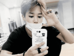 가면속의 어떤 것 36