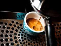 너를 위해 은퇴(-1) : 김 킬러와 강 바리스타의 처음 이야기