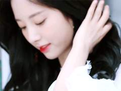 내가 노을 속에 나비라는 생각