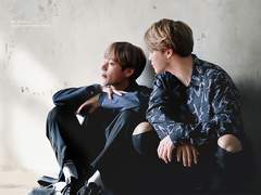 어느 입술이 닿던 陧