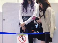 Show Window Friendship 1