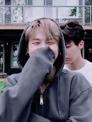 그늘에서 그늘이가..주저리~