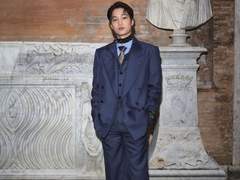 구찌 앰버서더 엑소 카이