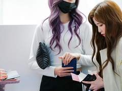 Show Window Friendship 3