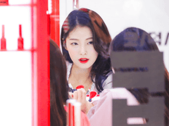 상황에 사물을 대입해서 철석같이 믿거나 아니면 그 결정을 한 나를 대신해 신랄하게 욕할 수 있었던 것들.