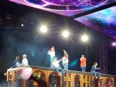 아직도 꿈을 꾸고 있습니다.