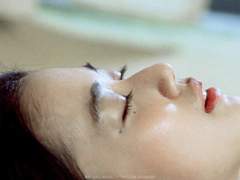 그럼에도 사랑은 잔고처럼 남아