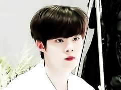 너 없이도 세상이 계속된다고 믿는 것들에겐 함부로 칼을 꽂았고