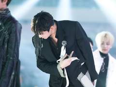 꽃이 흐드러지는 날에는下