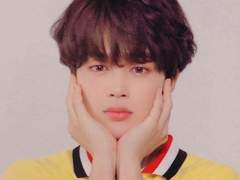 더럽게 잘생겨서 그런거야