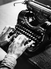 글속에서 태어나