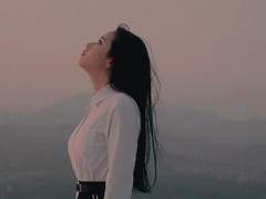 당신을 조각해서 두 팔로 끌어안고**