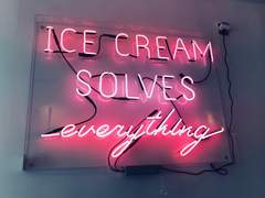 사랑은 삼각자로 작도하세요