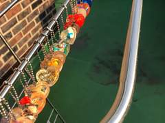 1 겉은 너무 달아