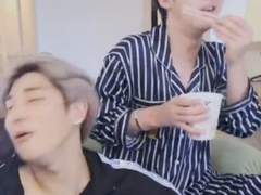 사랑과 우정 사이