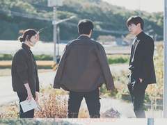 오래도록 행복하기를.