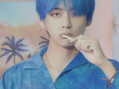 가면속의 어떤 것 62