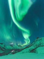 반복되는 악연 (Fantômes répétés)