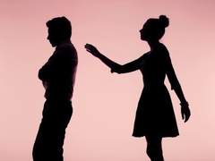 바람은 스쳐야 바람이지