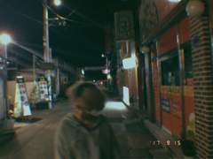 요즘은 샤프롱이 된 기분이다.