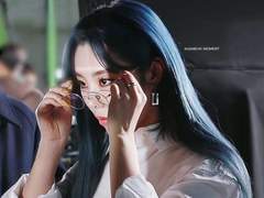 다비치안경CF 휘인