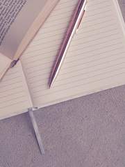 더운 여름엔 시원한 도서관.